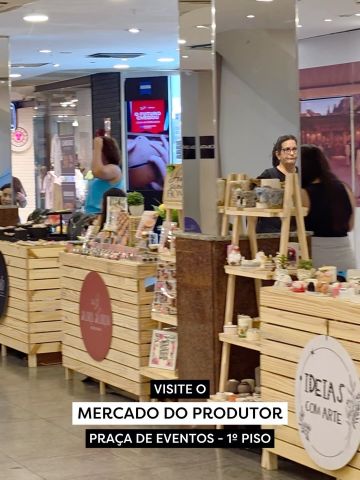 O Mercado do Produtor com o Projeto Levanta Mulheres chegou com uma variedade que é um convite a passear sem pressa: são diversas produtoras reunindo artesanato de vários estilos, produtos naturais, itens feitos à mão e muito mais. Cada banca carrega o talento e a história de uma mulher que faz com amor e sempre tem aquele achado especial esperando por você. 💚
📍 Venha conhecer, apoiar quem produz e levar pra casa um pedacinho desse talento todo.