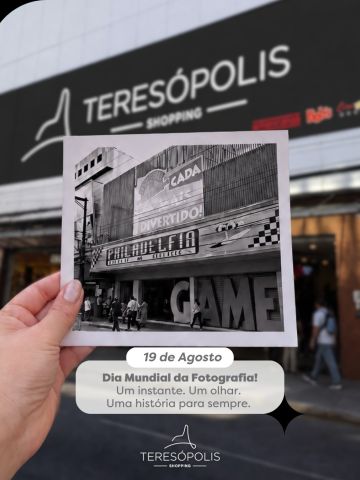 Um instante. Um olhar. Uma história para sempre. 📷
A fotografia tem esse poder mágico: ser uma verdadeira máquina do tempo, capaz de nos levar de volta a épocas que moram na memória e no coração.
Hoje é Dia Mundial da Fotografia e a gente celebra as histórias que atravessam gerações aqui na nossa cidade. 🖤✨
📍 Teresópolis Shopping