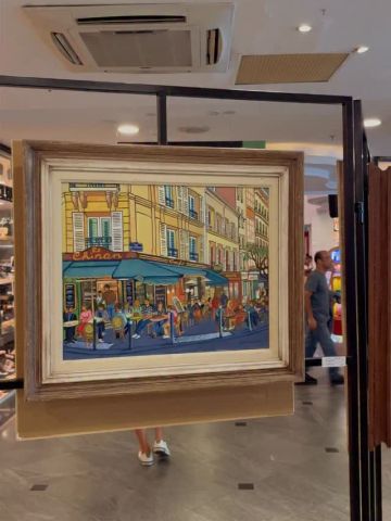 A arte local ganha espaço, expressão e novos olhares no Teresópolis Shopping. 🎨
A exposição “Teresópolis em Arte” reúne 34 artistas em uma mostra que celebra a criatividade, a cultura e a diversidade artística da nossa cidade, com obras que traduzem diferentes estilos, técnicas e formas de expressão.
Realizada pela SOARTE, associação que há mais de 40 anos incentiva e fortalece a produção artística local, a exposição convida o público a viver uma experiência cultural leve, inspiradora e cheia de identidade.
📍 Praça de Eventos – 1º piso
📅 Até 31/05
🎟️ Evento gratuito
